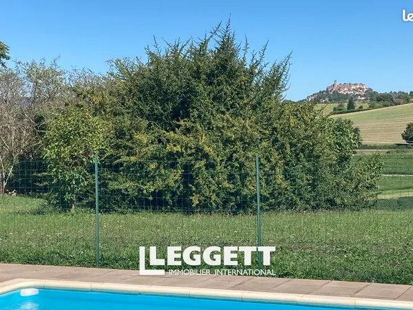 Maison 11 pièces 350 m²