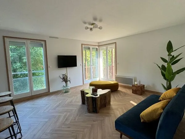 Roubaix avenue Gustave Delory proximité EDHEC appartement type 3 62m² entièrement rénové avec balcon