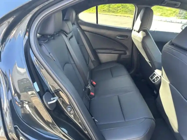 Lexus Ux 300h 2wd f sport design my26 hybride — photo 14