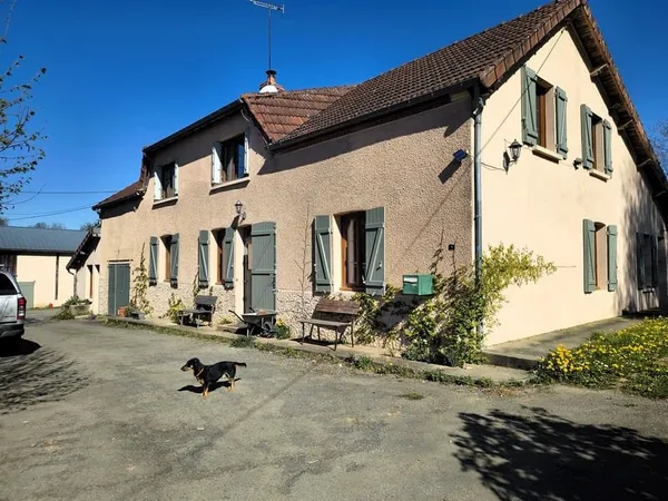 Achat : Maison Nouzerines (23600)