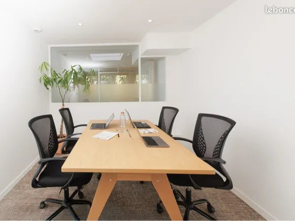 Bureau coworking à louer à l'Estaque