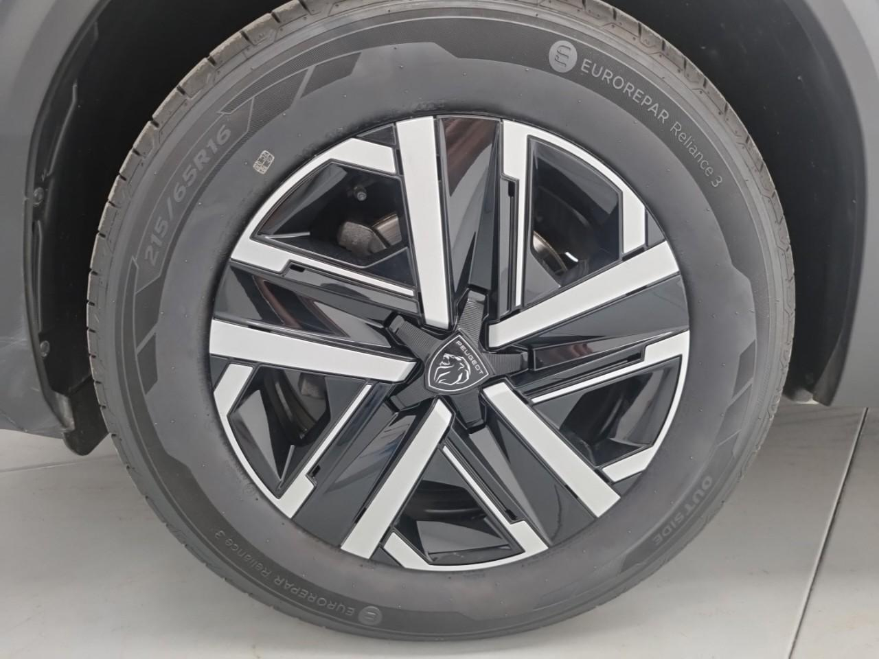 Peugeot 2008 100 s&s bvm6 style — photo 16