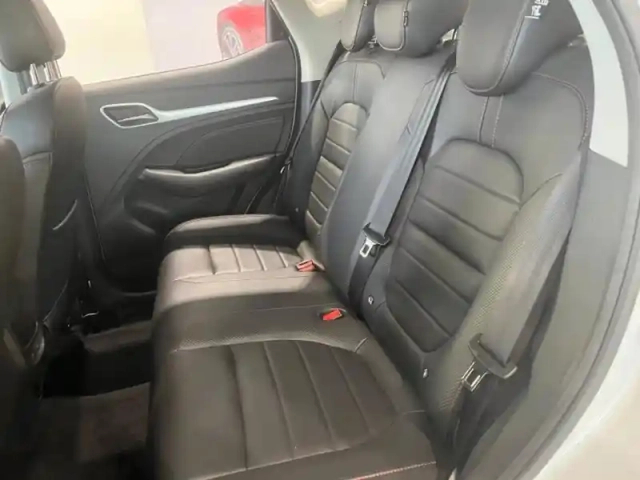 Mg Zs 1.5 vti-tech 106ch luxury — photo 12