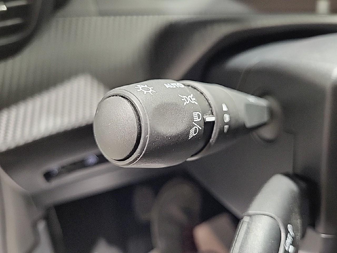 Peugeot 208 puretech 75 s&s bvm5 active pack — photo 20