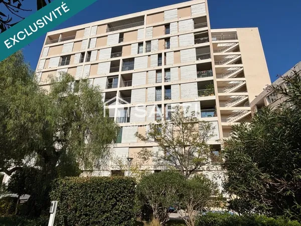 Appartement T2 vue dégagée et aperçu mer