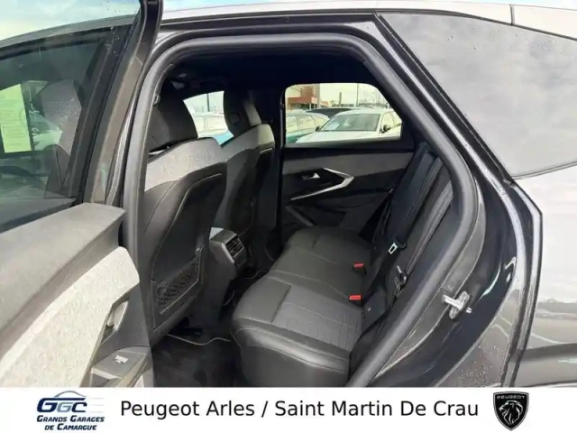 Peugeot 3008 hybrid 145 e-dcs6 — photo 10