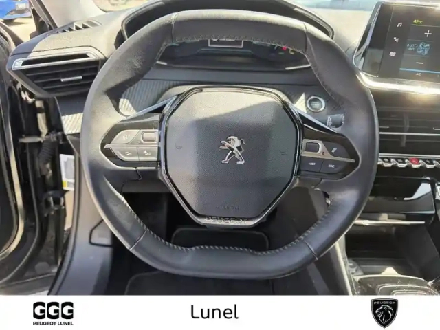 Peugeot 2008 electrique 136 ch — photo 13