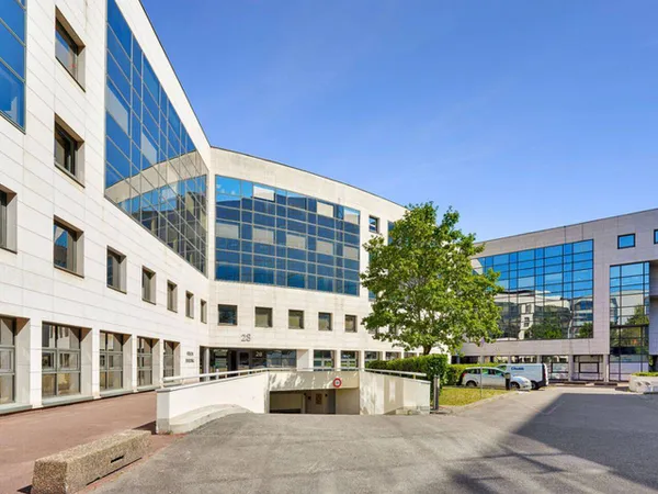 Bureaux 2031 m²