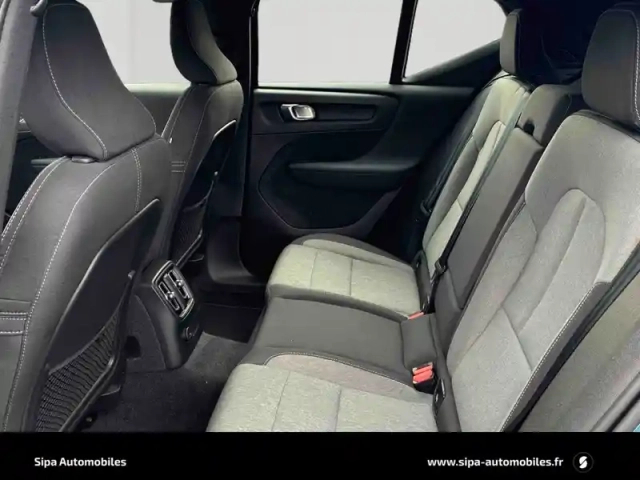 Volvo Xc40 t4 recharge 129+82 ch dct7 — photo 12