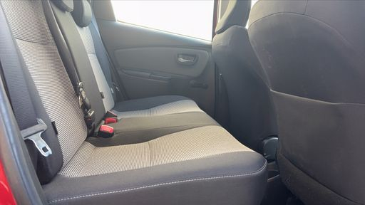 Toyota Yaris 1.5 VVT-i 100 Hybrid E-CVT - Dynamic – 2016 – 112597 km – Hybride essence – Boîte Automatique — photo 13