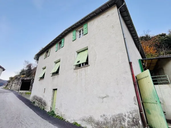 Maison 3 pièces 165 m²