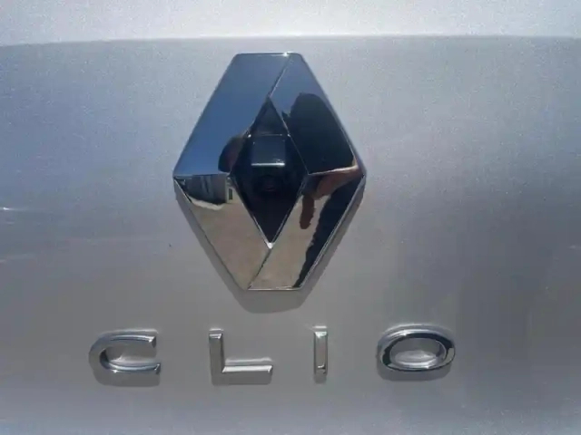 Renault Clio 1.0 tce 90ch techno — photo 15