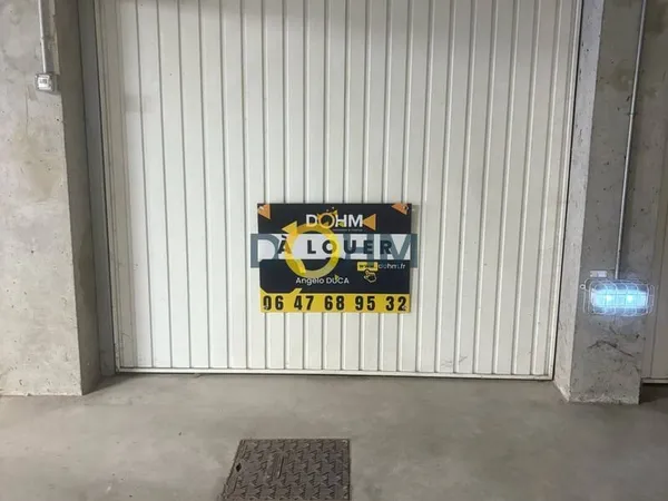 Parking 14 m²