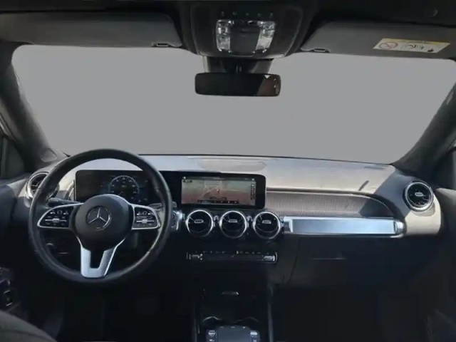Mercedes Glb 200 d business line — photo 11