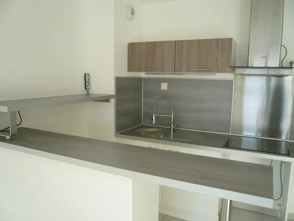 Bel appartement T3 - 55m² + balcon + 2 parkings