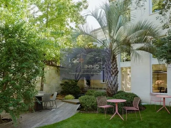 Bureau 1200 m²