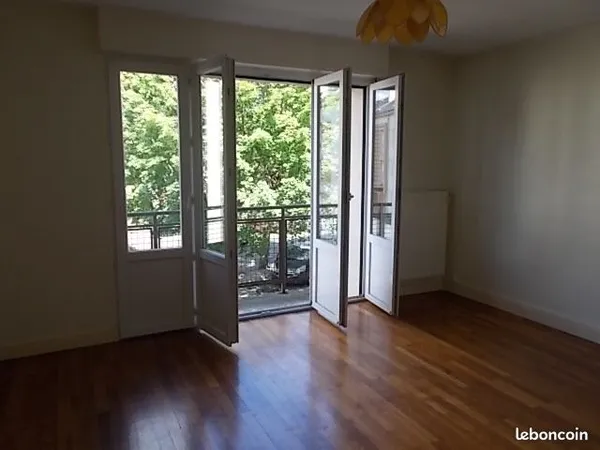 Alençon prox-CPAM, appt T1,très lumineux ,rénové 35 m2