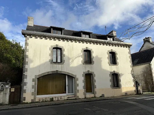 Maison 10 pièces 218 m²