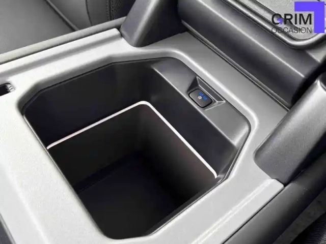 Land Rover Defender 110 phev — photo 45