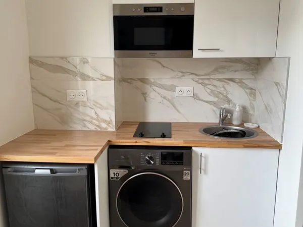 Studio idealement place a levallois