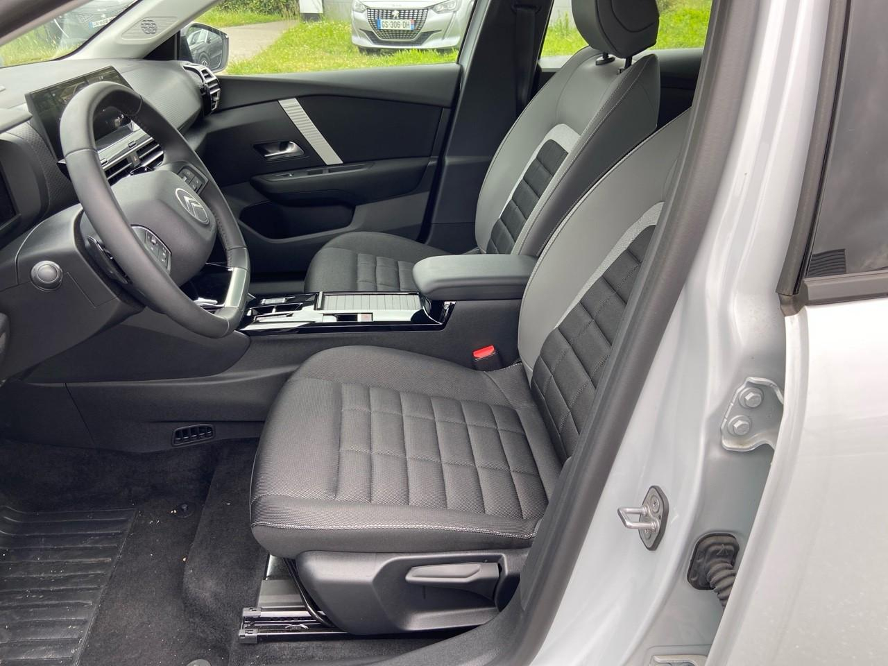 Citroën C4 hybride 136 e-dcs6 plus — photo 9