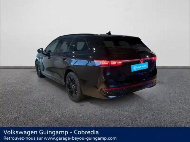 Volkswagen Passat sw 2.0 tdi evo 150ch r-line dsg7 — photo 3