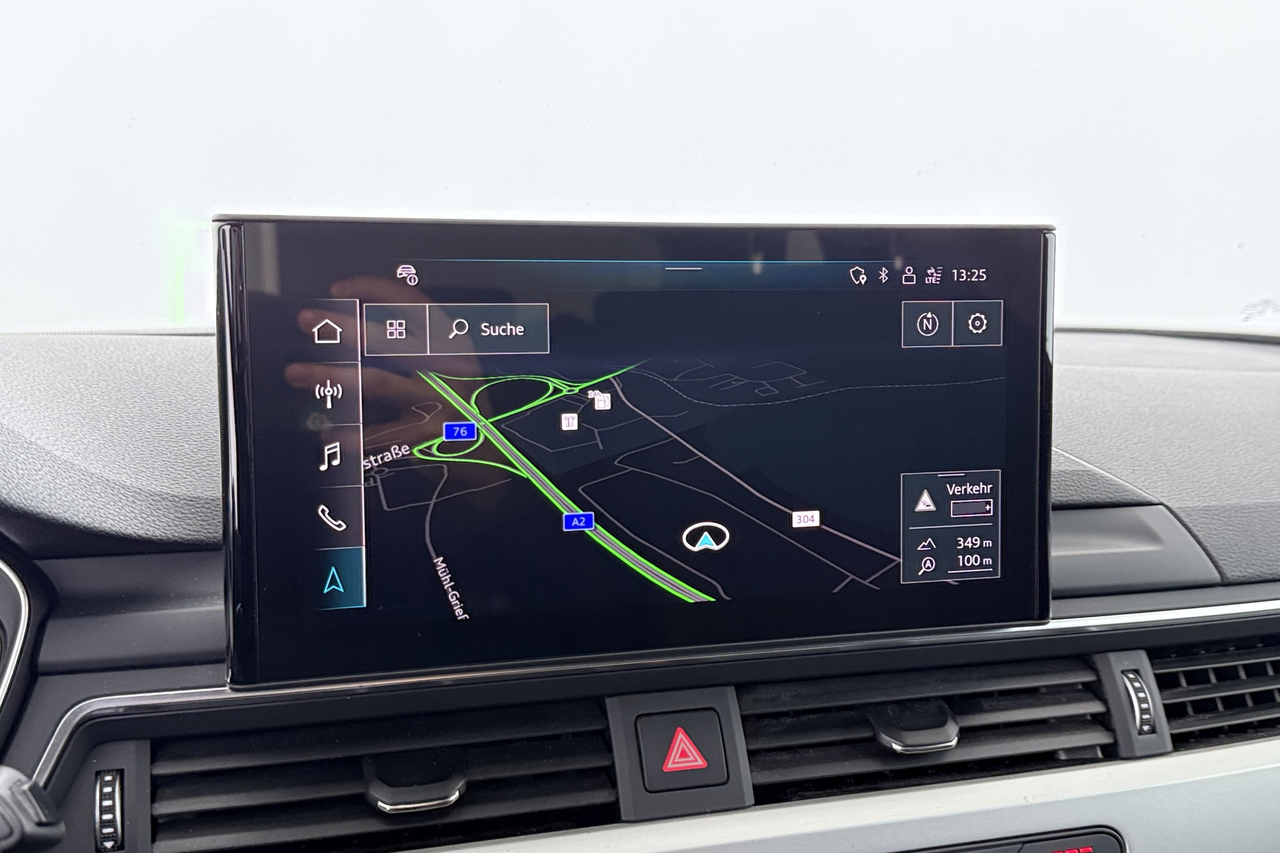 Audi A4 Avant — photo 15