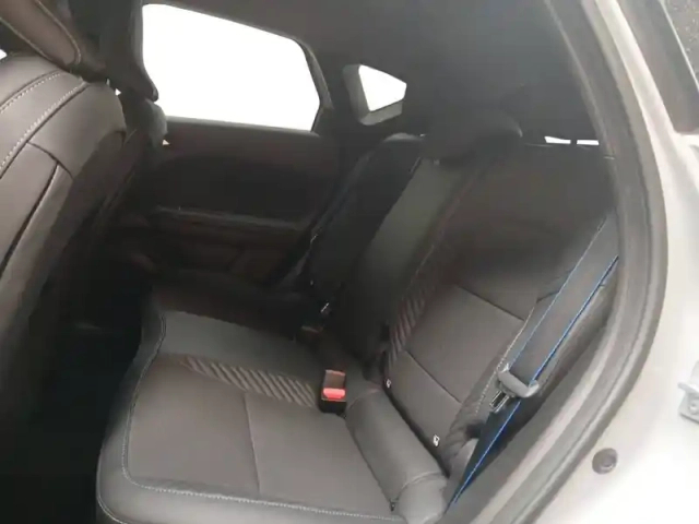 Renault Captur e-tech full hybrid 160 ch — photo 12