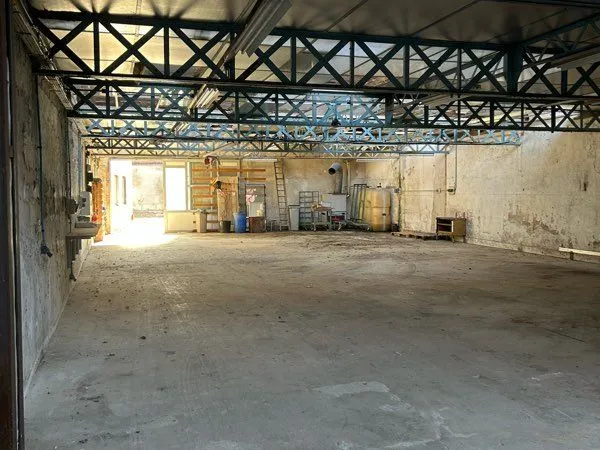 Usine et bureaux