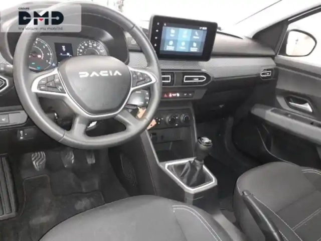 Dacia Jogger 1.0 eco-g 100ch extreme 7 places — photo 5