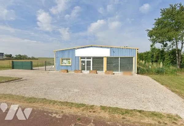 Local d'activités 320 m²