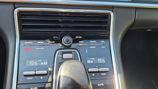 Porsche Panamera 3.0 330  AWD PDK8 - Executive – 2017 – 101950 km – Essence – Boîte Automatique — photo 32