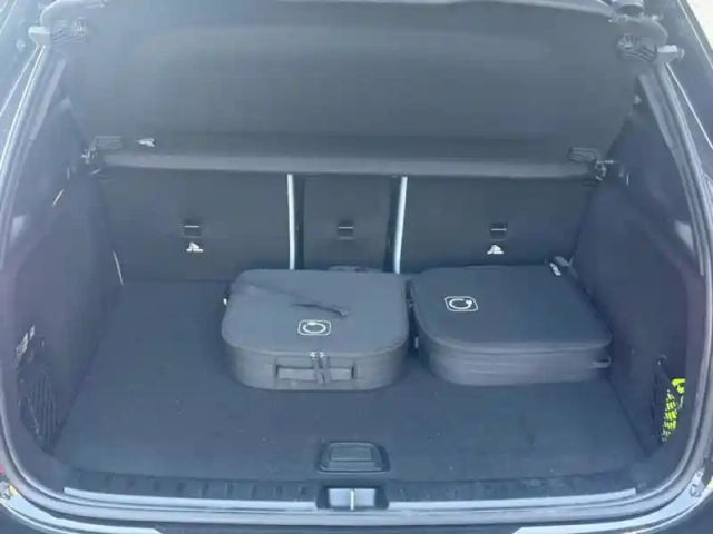 Mercedes Eqa 250+ — photo 10