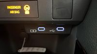 Toyota Yaris 116h Design 5p MC24 — photo 30