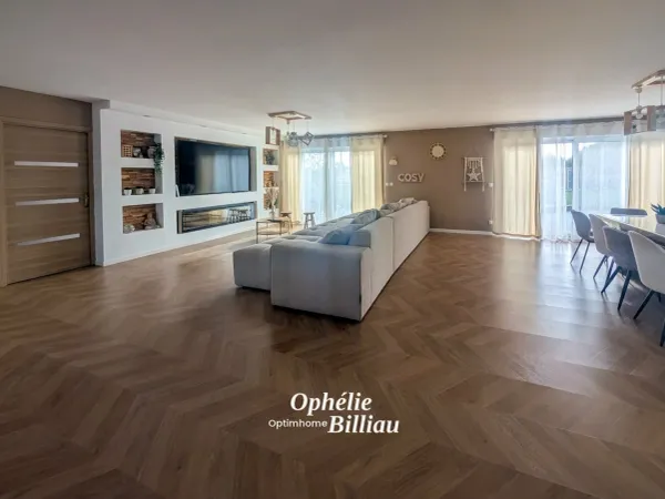 Maison 6 pièces 250 m²
