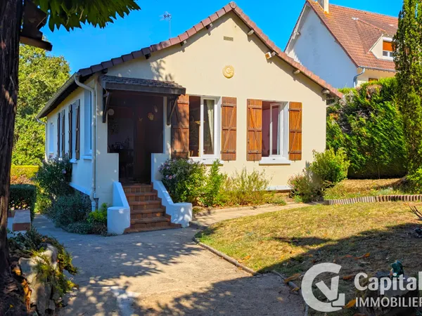 Maison plain-pied - sous-sol total aménagé - garage 50 m2 -