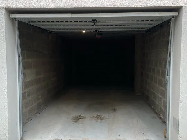 Garage fermé