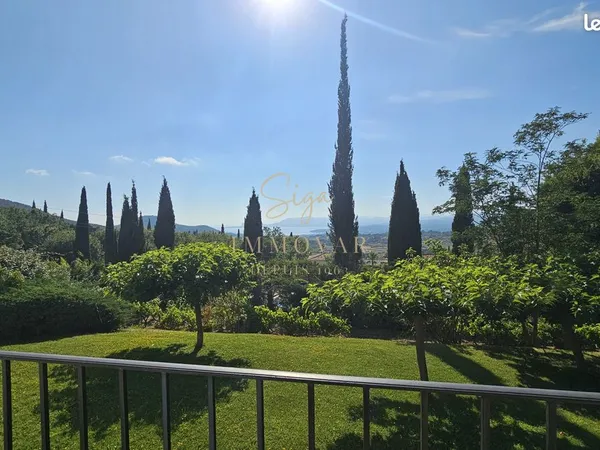 Propriété 7 pièces 236 m²