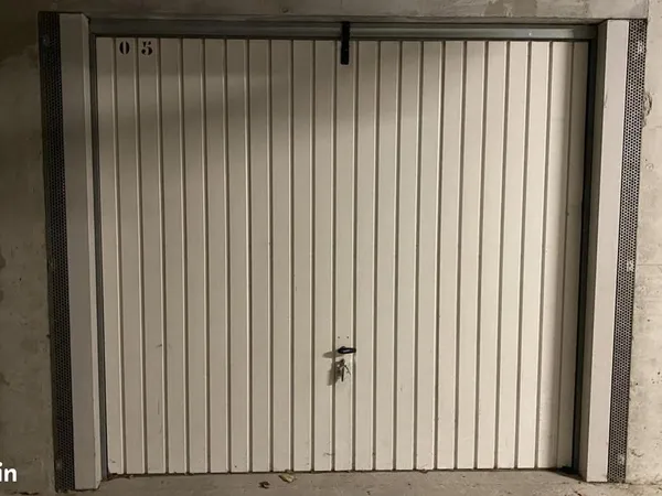 Garage/box 13 m² Echirolles
