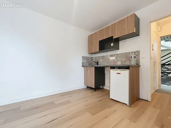 Studio 1 pièce 18 m²