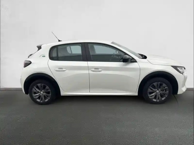 Peugeot 208 electrique 50 kwh 136ch — photo 4