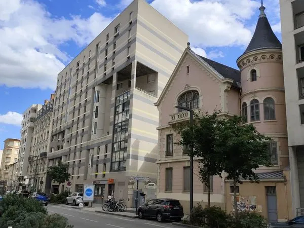 Appartement T5 112 m2 + jardin d'hiver fermé 15 m2