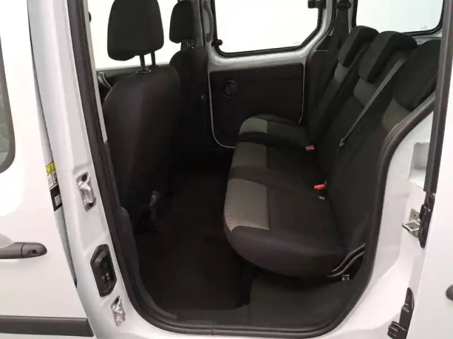 Renault Kangoo blue dci 80 — photo 25
