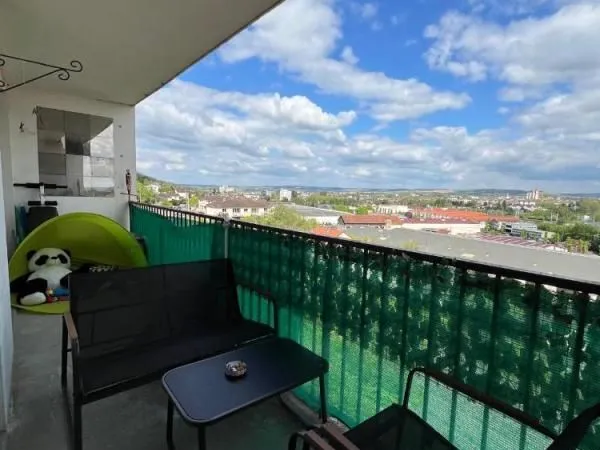 Appartement 6 pièces 100 m²