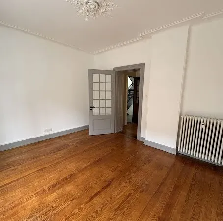 Local 80 m²