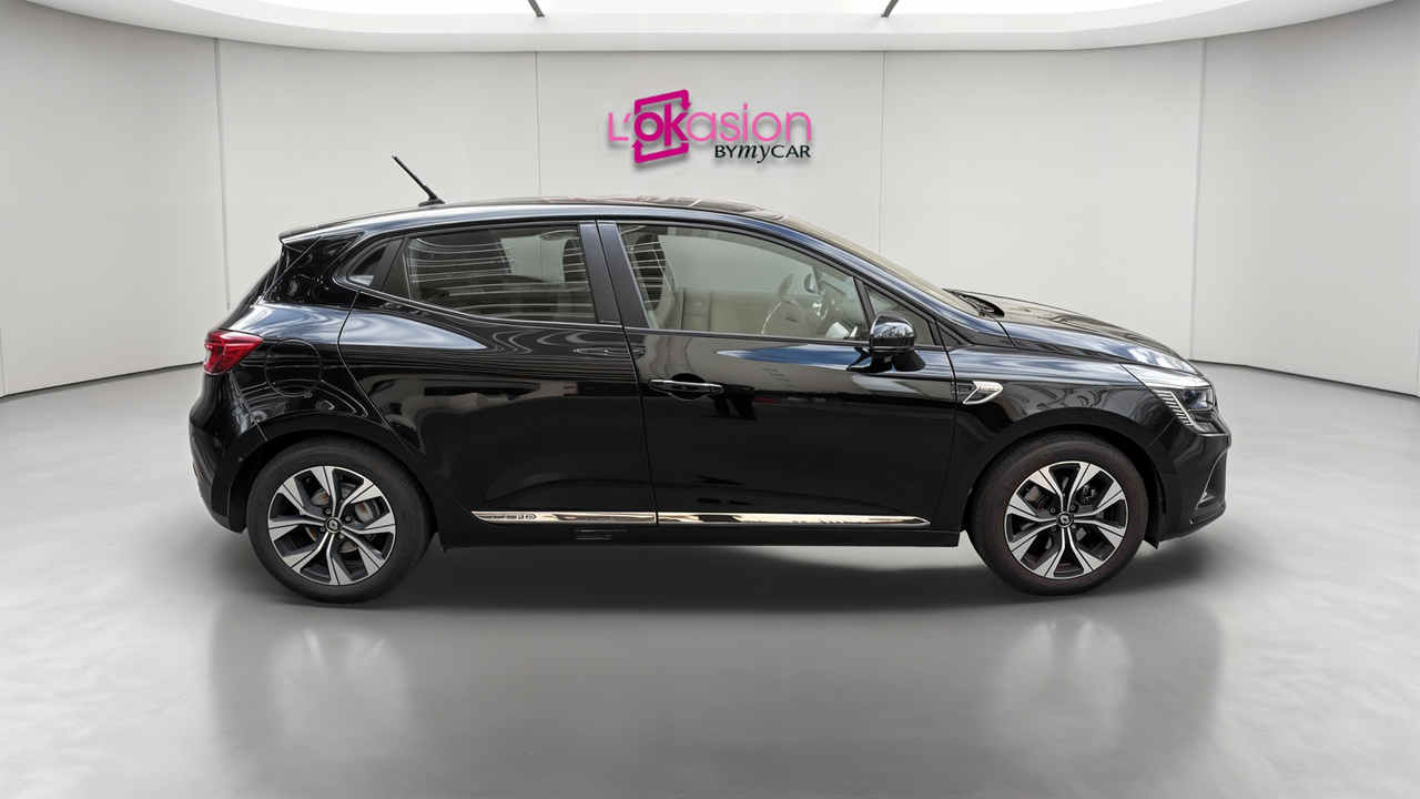 Renault Clio E-Tech 140 — photo 6