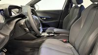 Peugeot 2008 1.2 Hybrid 145ch GT e-DCS6 — photo 12