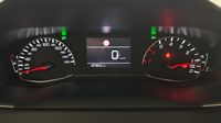 Peugeot 2008 1.2 PureTech 130ch S&S Allure — photo 10