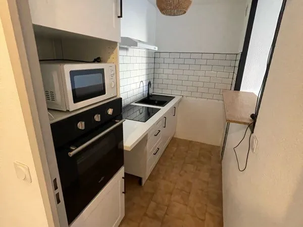T2 lumineux 43 m² avec ascenseur, cave et parking