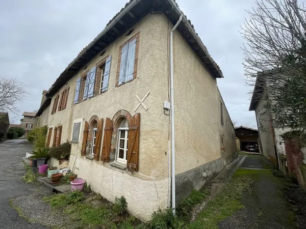 Maison de village à rénover entièrement fort potentiel de